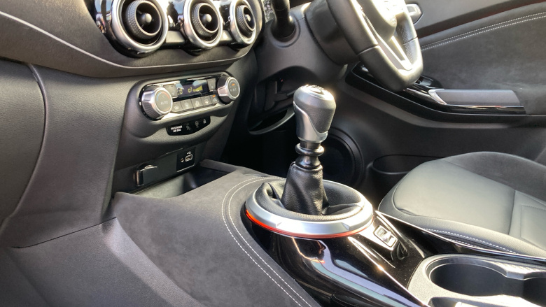 Nissan Juke 1.0 DiG-T 114 Tekna+ 5dr Petrol Hatchback